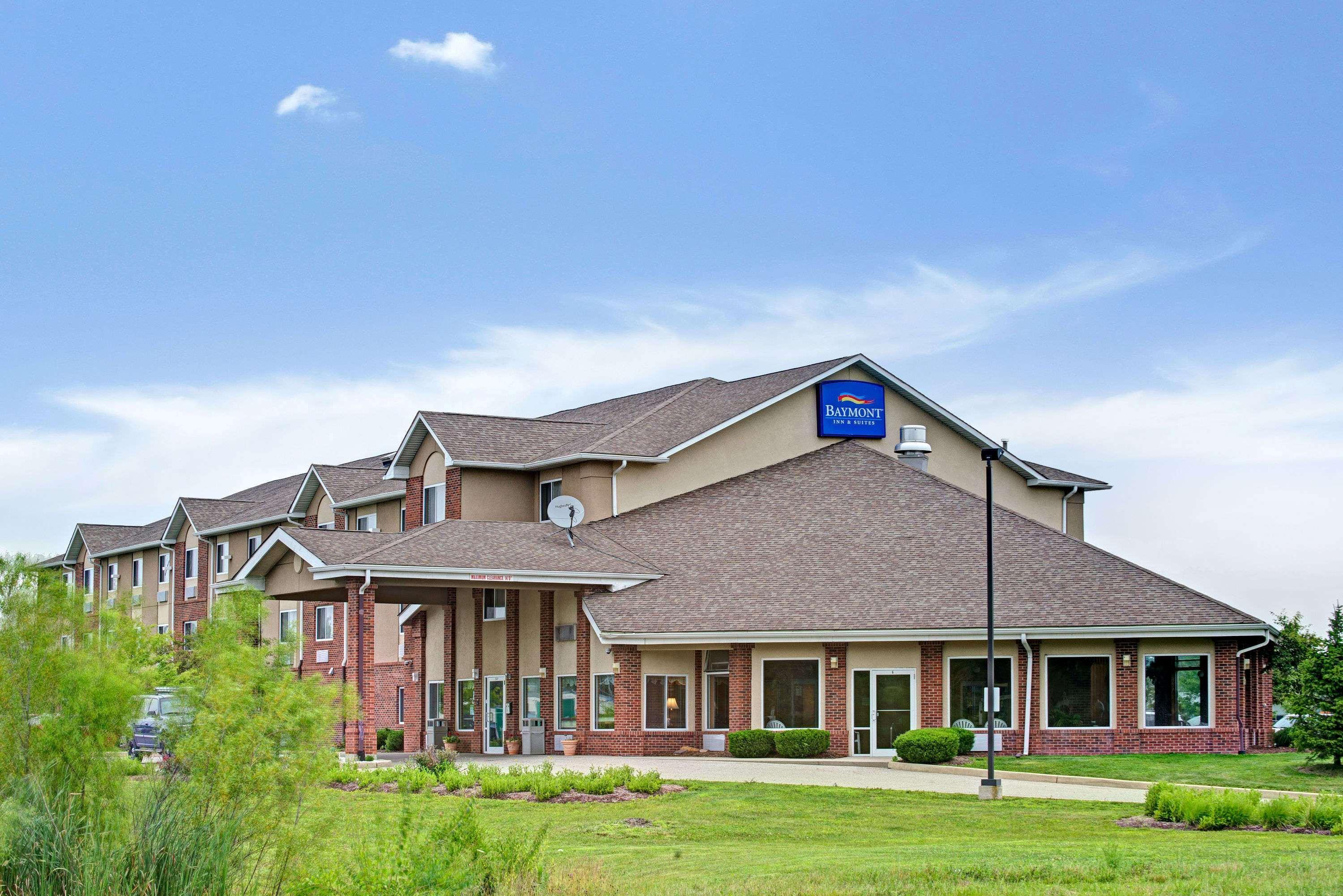 Baymont By Wyndham Indianapolis Hotel Bagian luar foto